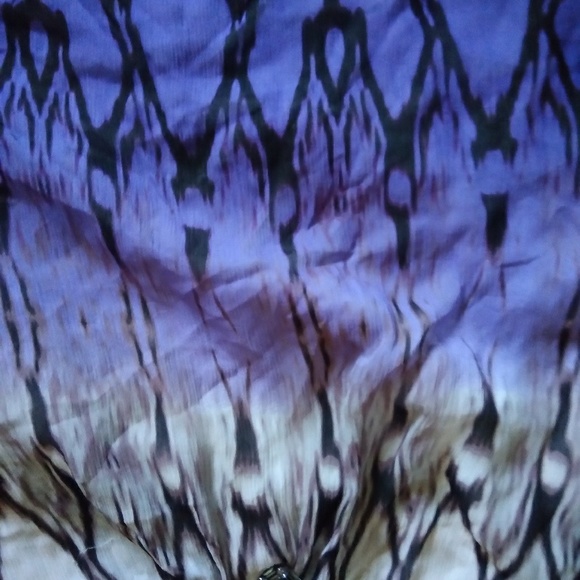 Gorgeous bebe top - Picture 5 of 8